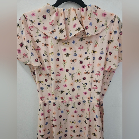 Like new Betsey Johnson sz.8 pink chiffon ruffled printed wrap dress. - Picture 10 of 12